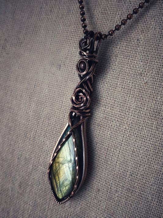 Green Labradorite Necklace | Signature Wrap