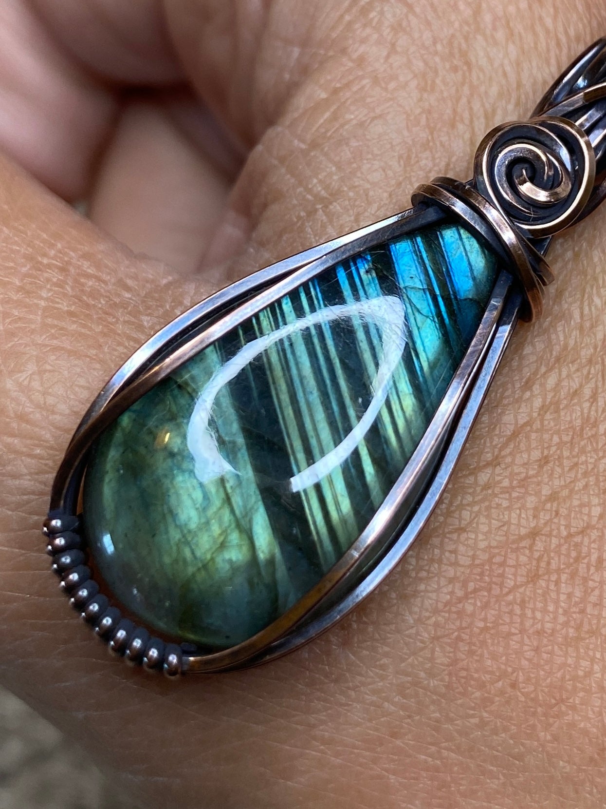 Striped Labradorite Necklace | Signature Wrap