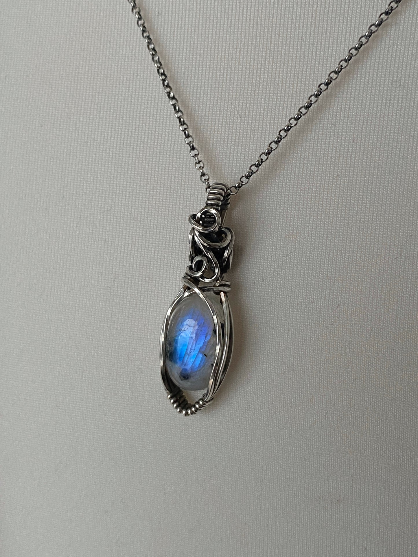 Flashy Rainbow Moonstone | Signature Wrap