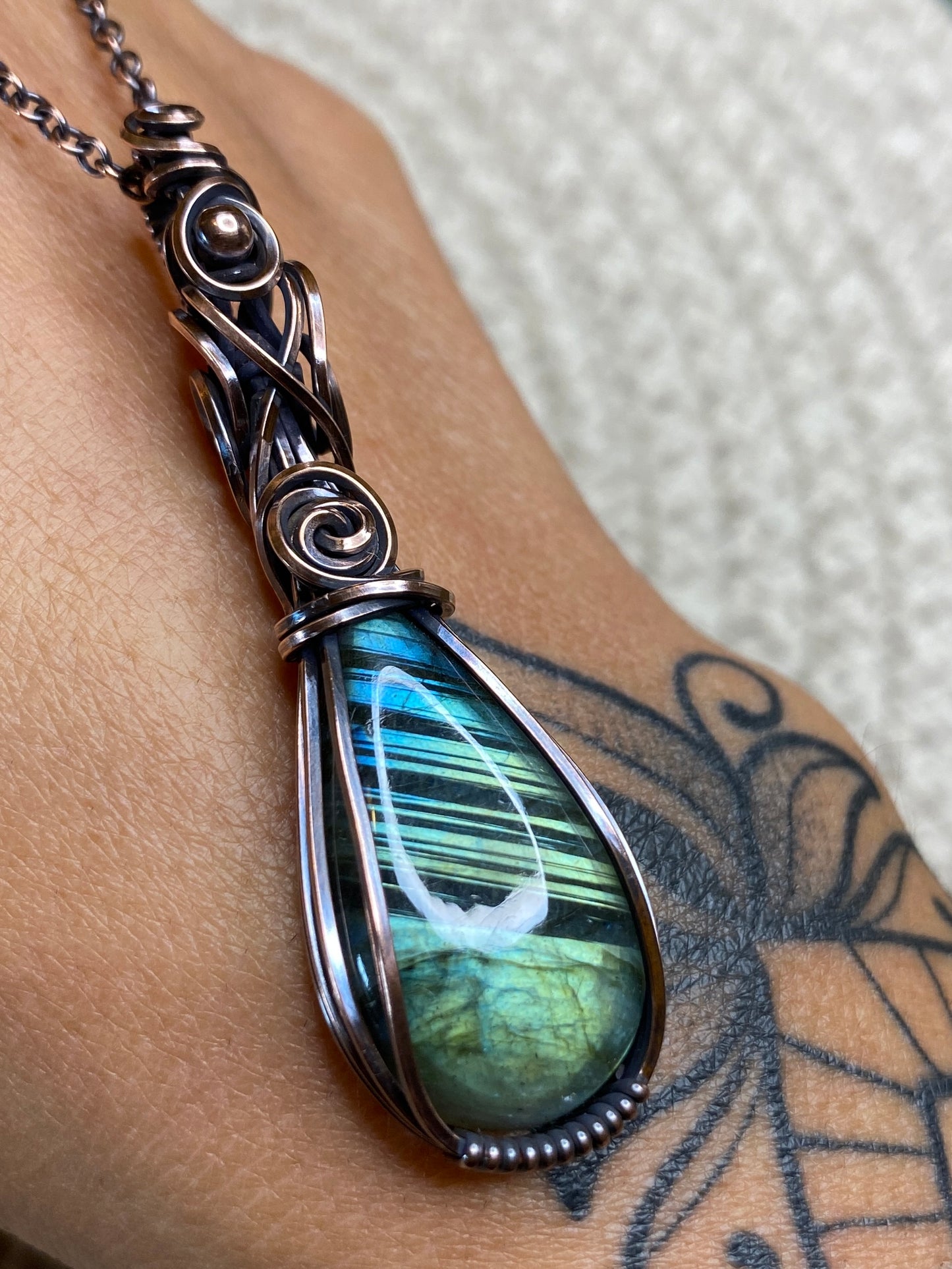 Striped Labradorite Necklace | Signature Wrap