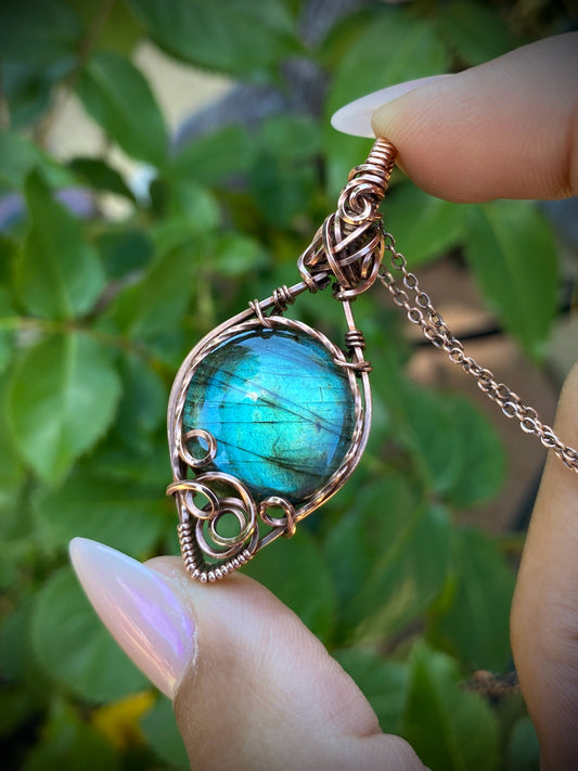 Beautiful Teal Labradorite Necklace